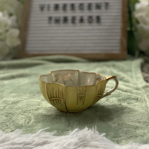 VTG lusterware Royal Sealy China Tea Cup - Picture 1 of 7